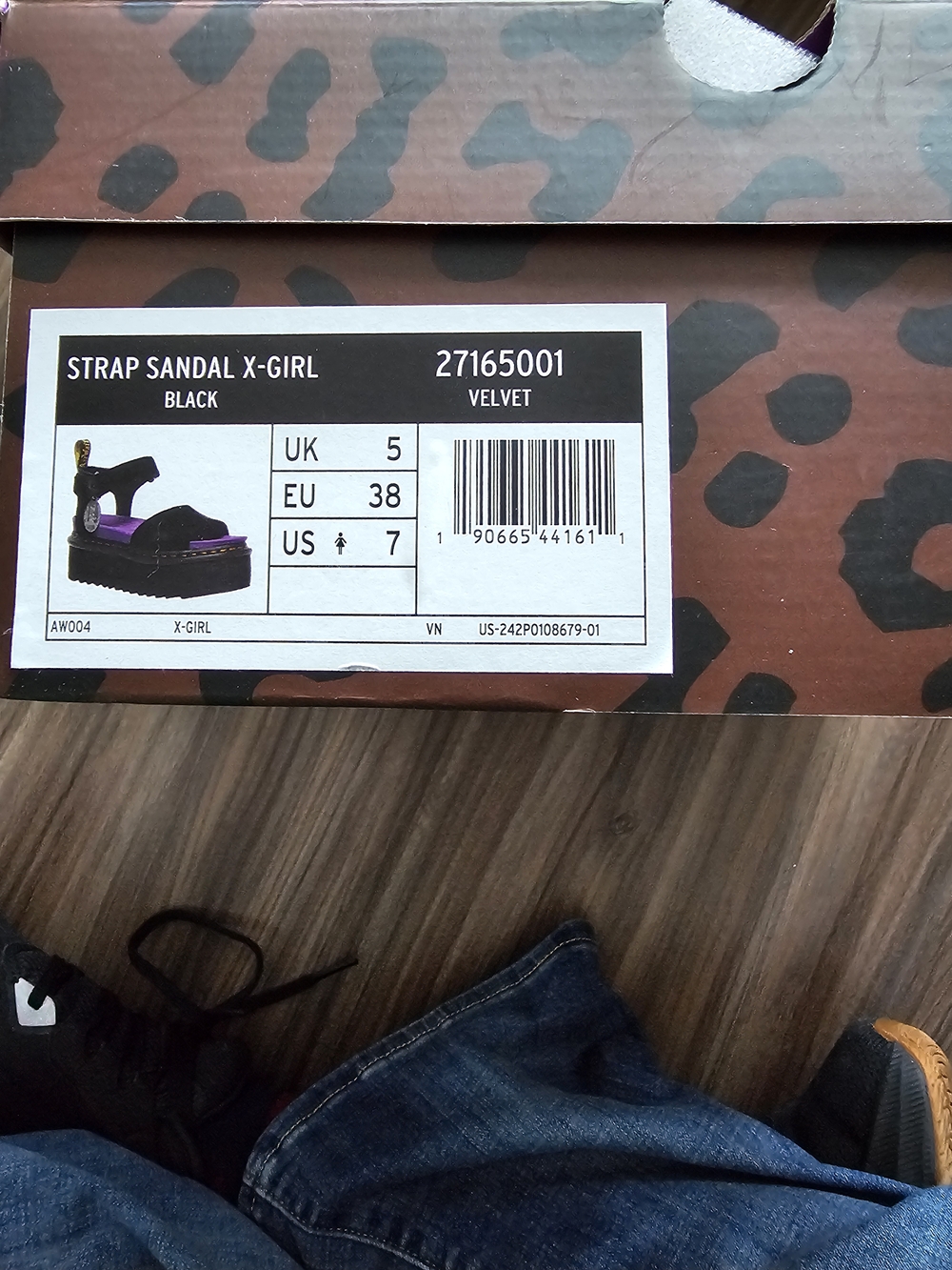 Dr. Martens Strap Sandal X-Girl Black Velvet Sandals with Purple Footbed UK5/US7 - Picture 2 of 6